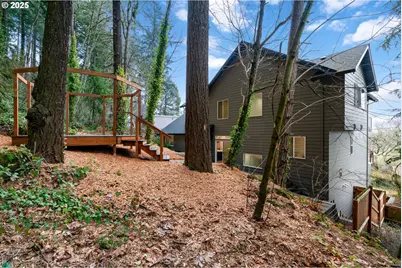9375 NE Sacramento St, Portland, OR 97220 - Photo 45