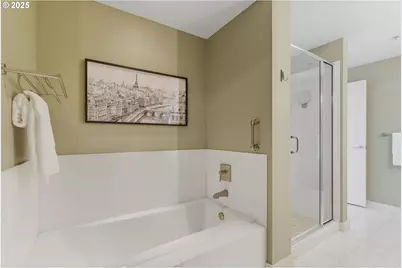 3601 S River Pkwy #2110, Portland, OR 97239 - Photo 25
