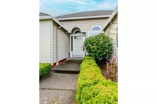 16442 SE High Meadow Loop, Portland, OR 97236 - Photo 3