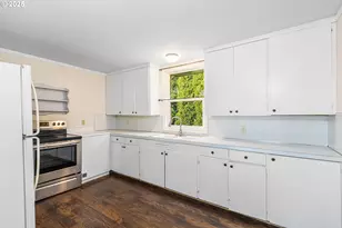 532 2nd St, Elkton, OR 97436 - Photo 13