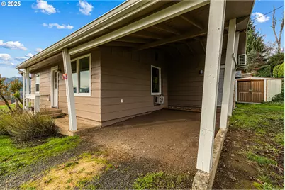 532 2nd St, Elkton, OR 97436 - Photo 3