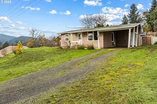 532 2nd St, Elkton, OR 97436 - Photo 1