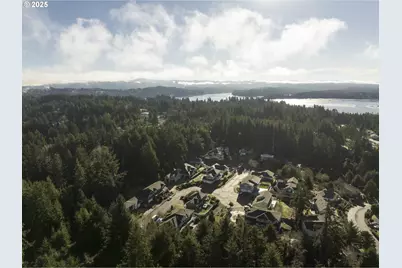 1060 NE 7th Dr, Newport, OR 97365 - Photo 47