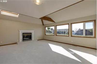 1060 NE 7th Dr, Newport, OR 97365 - Photo 13