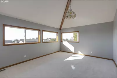 1060 NE 7th Dr, Newport, OR 97365 - Photo 27