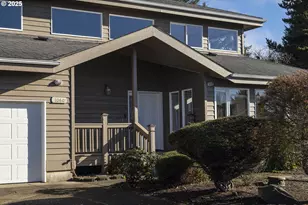 1060 NE 7th Dr, Newport, OR 97365 - Photo 9