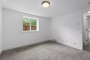 71 NE Graham St, Portland, OR 97212 - Photo 37