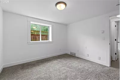 71 NE Graham St, Portland, OR 97212 - Photo 31