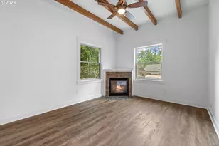 71 NE Graham St, Portland, OR 97212 - Photo 5
