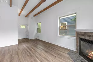 71 NE Graham St, Portland, OR 97212 - Photo 7
