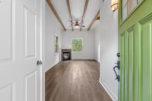 71 NE Graham St, Portland, OR 97212 - Photo 3