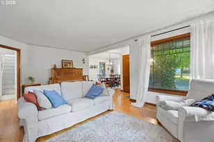7531 SE Reed College Pl, Portland, OR 97202 - Photo 9