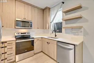 8823 N Endicott Ave, Portland, OR 97217 - Photo 7