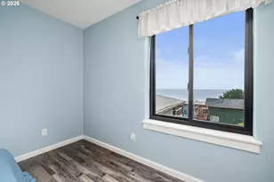 2035 NE 66th St, Lincoln City, OR 97367 - Photo 21