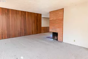 425 SW Laurel St, Junction City, OR 97448 - Photo 7