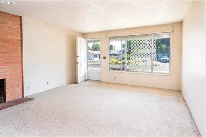 425 SW Laurel St, Junction City, OR 97448 - Photo 5