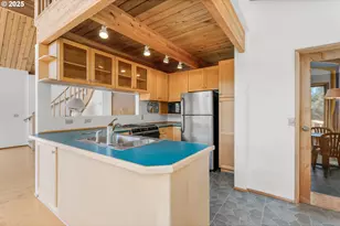 670 Old Homestead Rd, Oakland, OR 97462 - Photo 9