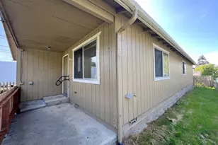 620 S Wasson St, Coos Bay, OR 97420 - Photo 23