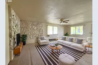 620 S Wasson St, Coos Bay, OR 97420 - Photo 3