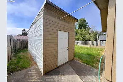 620 S Wasson St, Coos Bay, OR 97420 - Photo 19