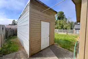 620 S Wasson St, Coos Bay, OR 97420 - Photo 19