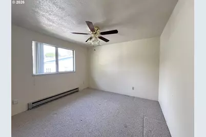 620 S Wasson St, Coos Bay, OR 97420 - Photo 17