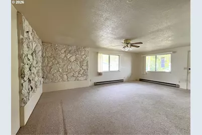 620 S Wasson St, Coos Bay, OR 97420 - Photo 3