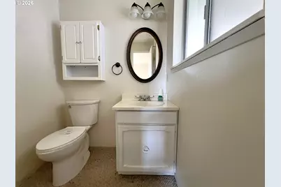 620 S Wasson St, Coos Bay, OR 97420 - Photo 9