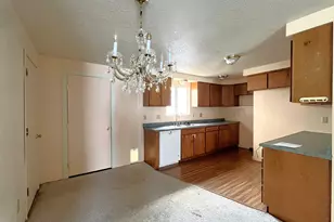 620 S Wasson St, Coos Bay, OR 97420 - Photo 5