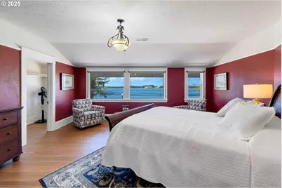 363 S Empire Blvd, Coos Bay, OR 97420 - Photo 31