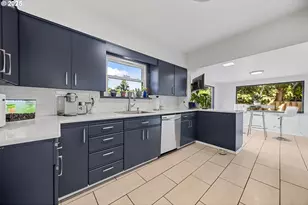 6026 NE 57th Ave, Portland, OR 97218 - Photo 9