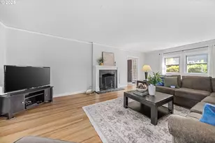 6026 NE 57th Ave, Portland, OR 97218 - Photo 5