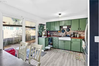 1117 Kamm St, Oregon City, OR 97045 - Photo 7