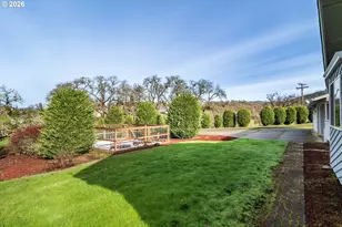 199 Blands Ln, Roseburg, OR 97471 - Photo 11