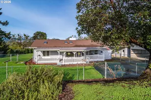 199 Blands Ln, Roseburg, OR 97471 - Photo 9