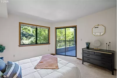 1320 SW Hall St #103, Portland, OR 97201 - Photo 21