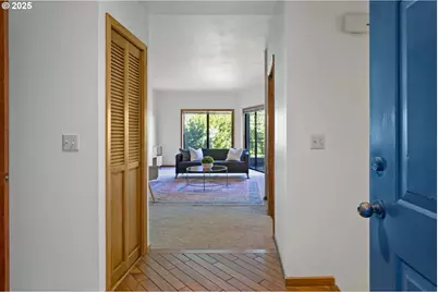 1320 SW Hall St #103, Portland, OR 97201 - Photo 5