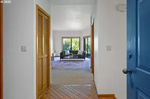 1320 SW Hall St, Portland, OR 97201 - Photo 5