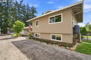 2223 SE 139th Ave, Portland, OR 97233 - Photo 5