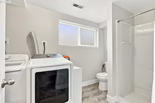 2223 SE 139th Ave, Portland, OR 97233 - Photo 43