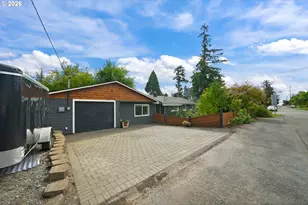 4735 Sussex St, West Linn, OR 97068 - Photo 3