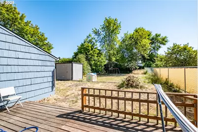 820 Rosemont Ave, Salem, OR 97304 - Photo 23