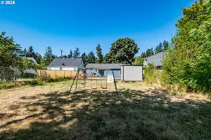 820 Rosemont Ave, Salem, OR 97304 - Photo 27