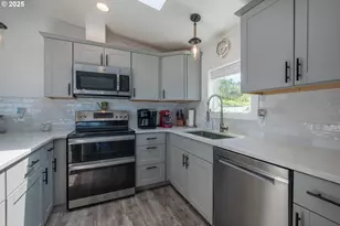 4875 N Hwy 101, Depoe Bay, OR 97341 - Photo 21