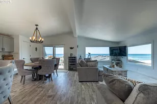 4875 N Hwy 101, Depoe Bay, OR 97341 - Photo 17