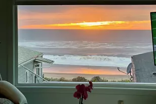 4875 N Hwy 101, Depoe Bay, OR 97341 - Photo 29