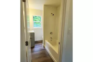 745 SW Maplecrest Dr, Portland, OR 97219 - Photo 11