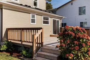 944 SE Sherrett St, Portland, OR 97202 - Photo 37