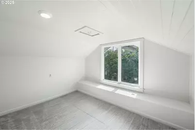 1078 Young St, Woodburn, OR 97071 - Photo 31