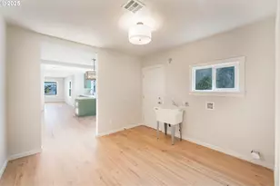 1078 Young St, Woodburn, OR 97071 - Photo 21